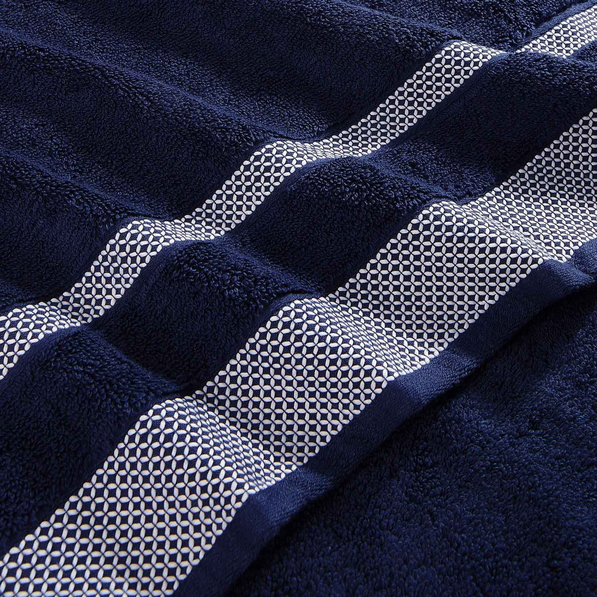 Spaces Hygro 100% Cotton Solid Bath Towel - 30 x 59 Inches, Dark Blue