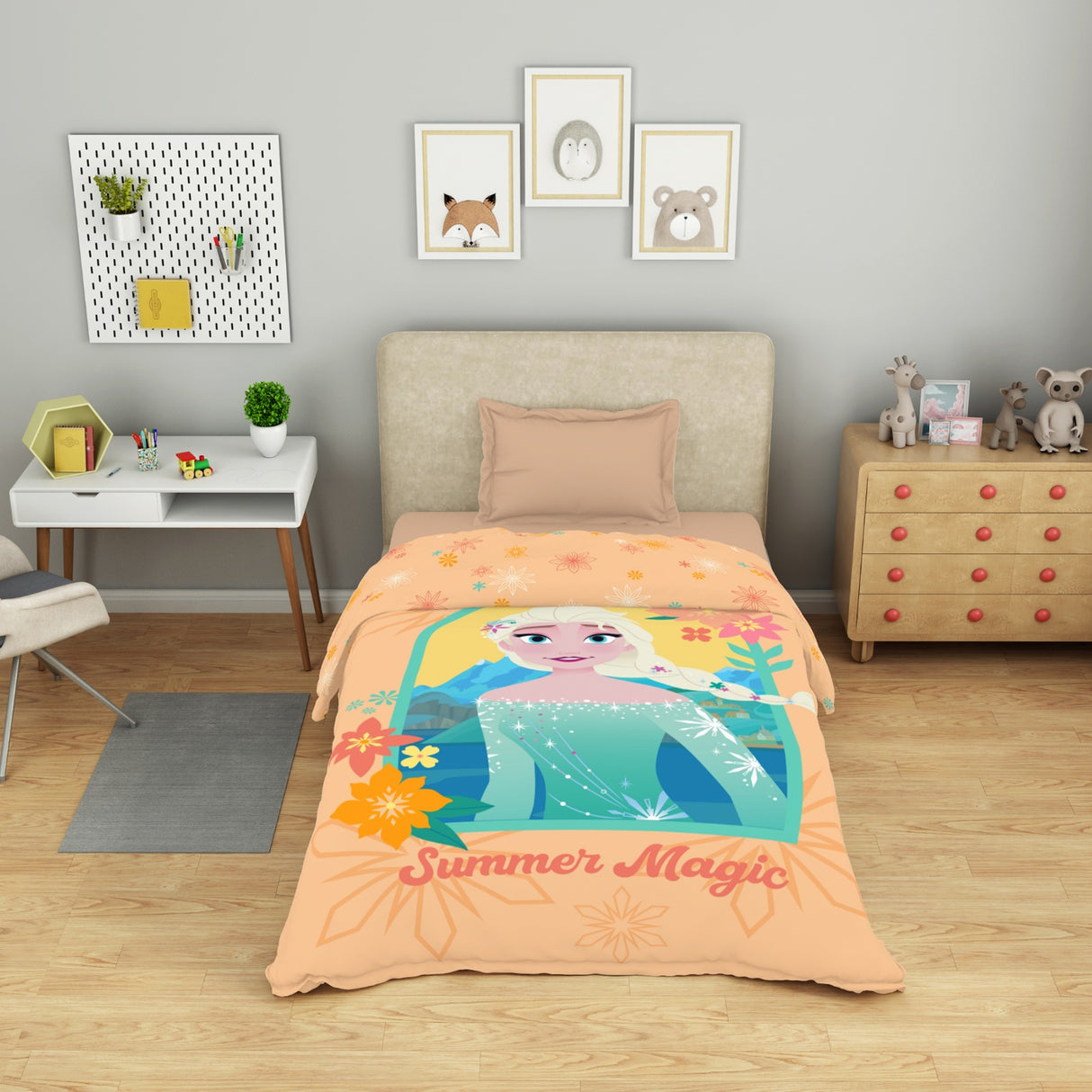 Spaces Disney Frozen 100% Cotton 132 TC Single Quilt - 152 x 228 cm, Light Orange