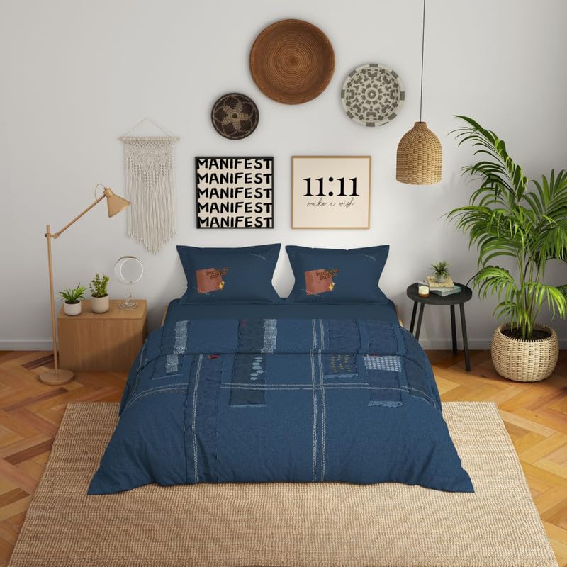 Spaces Genez 100% Cotton 180 TC Percale Character Large Bedsheet with 2 Pillow Covers - 274 x 274 cm, Light Blue