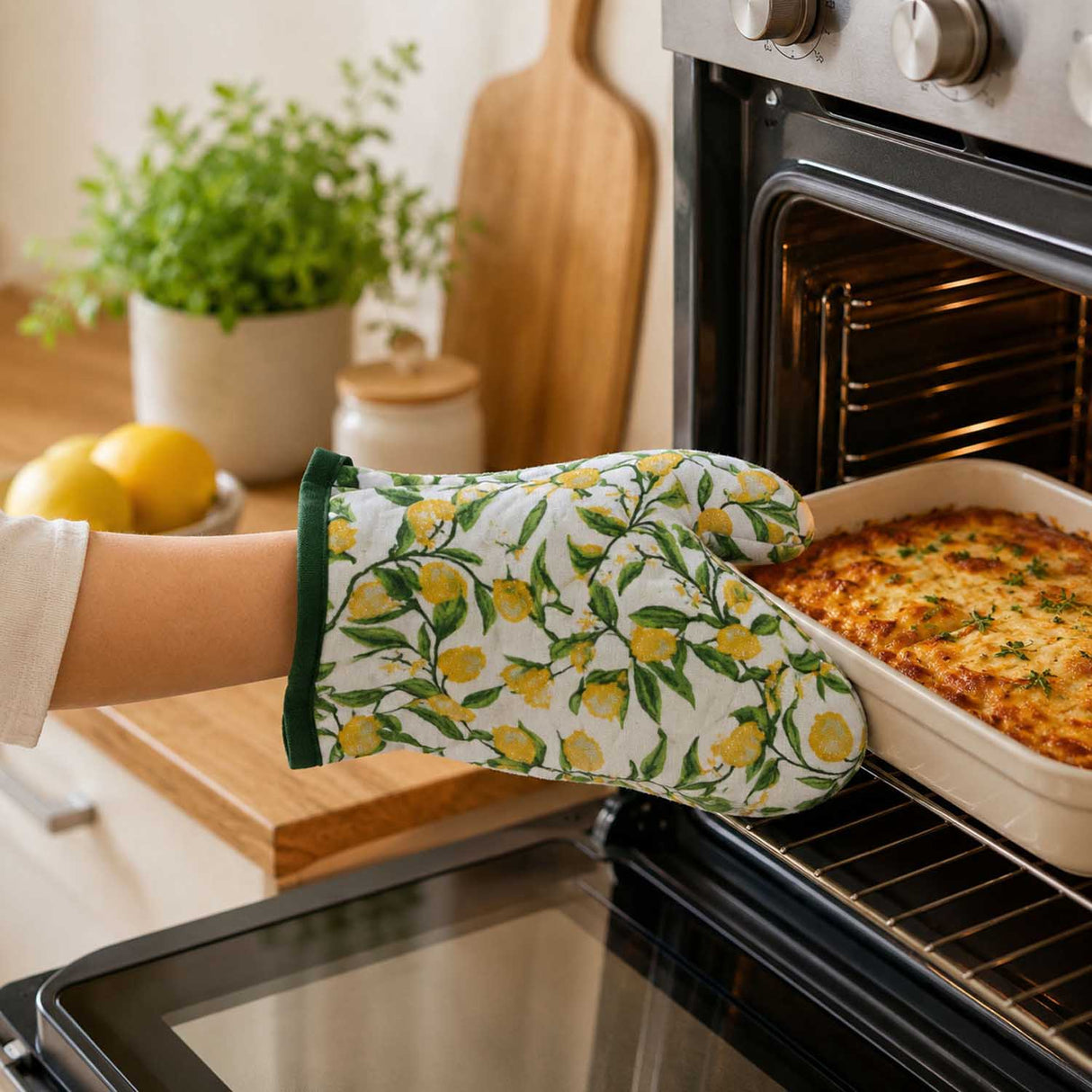 Lemon Lush Oven Golve- Multicolor