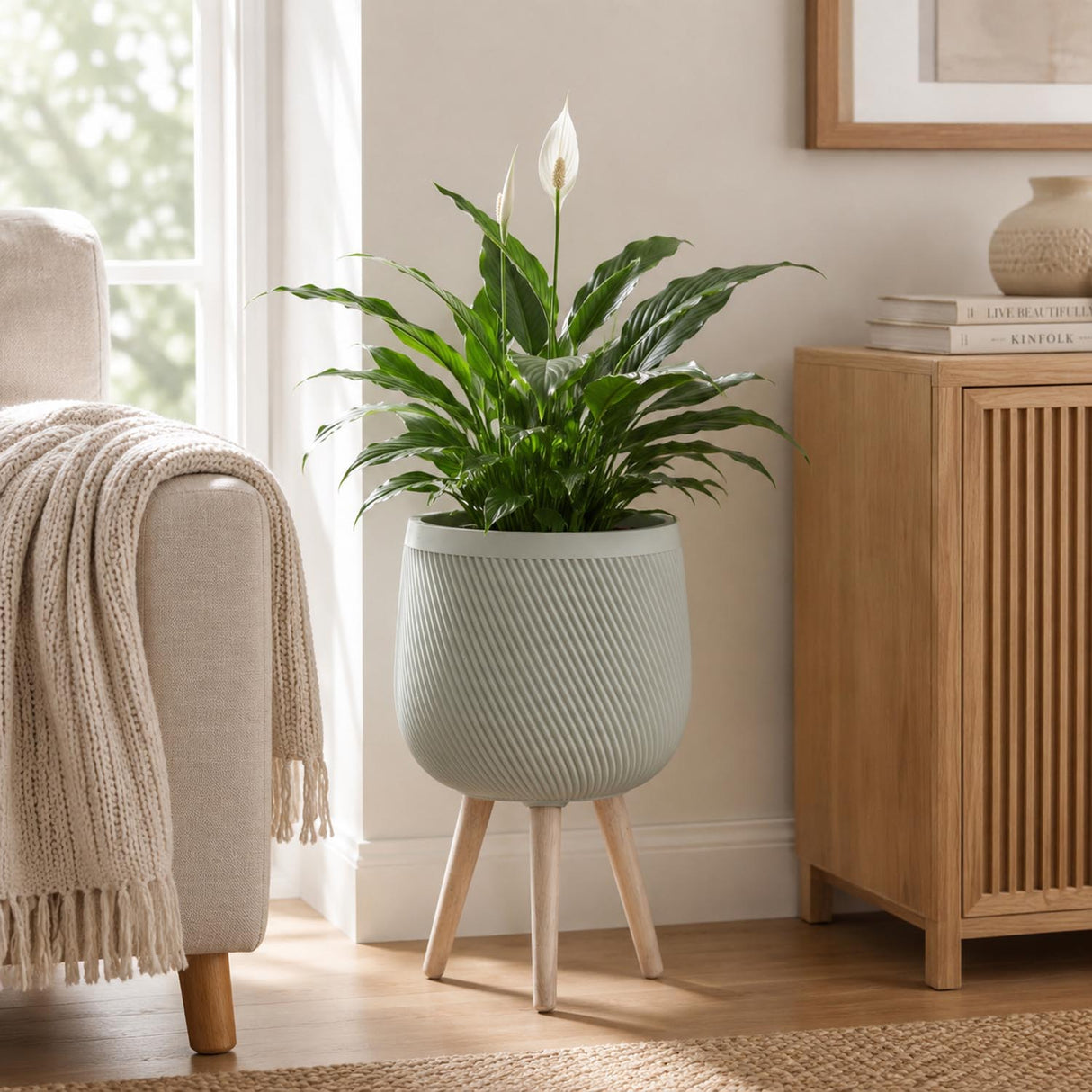 Tri-Leg Textured Fiber Clay Planter- Green