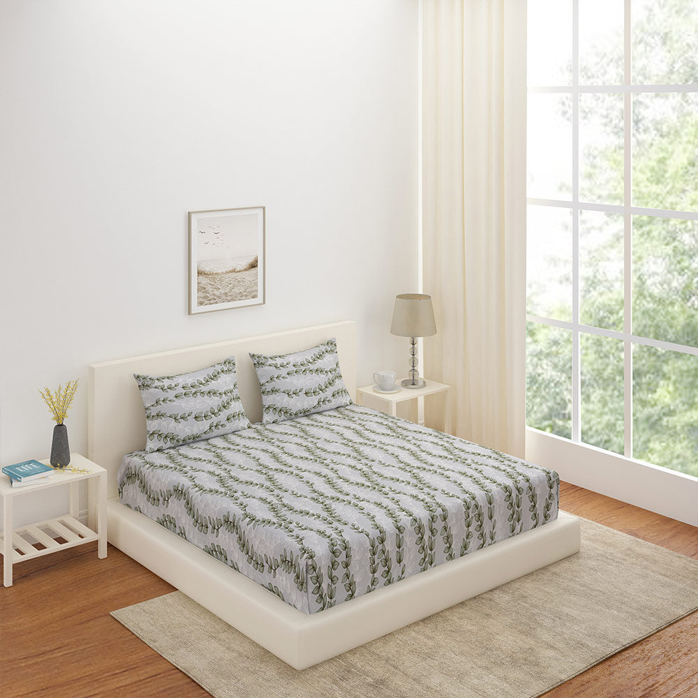 Nilkamal Leaf Design Polyester King Bedsheet With 2 Pillow Covers Multicolor