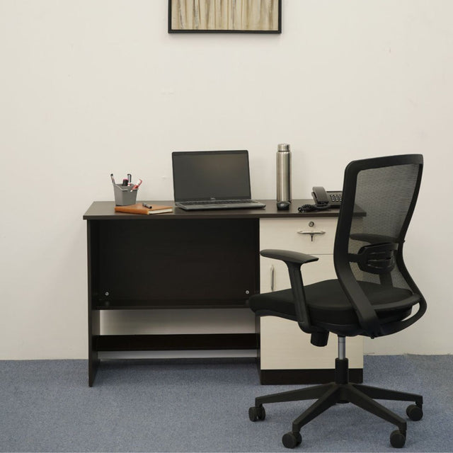 Nilkamal dalton Office Table Wenge Mdltonsdrdwen
