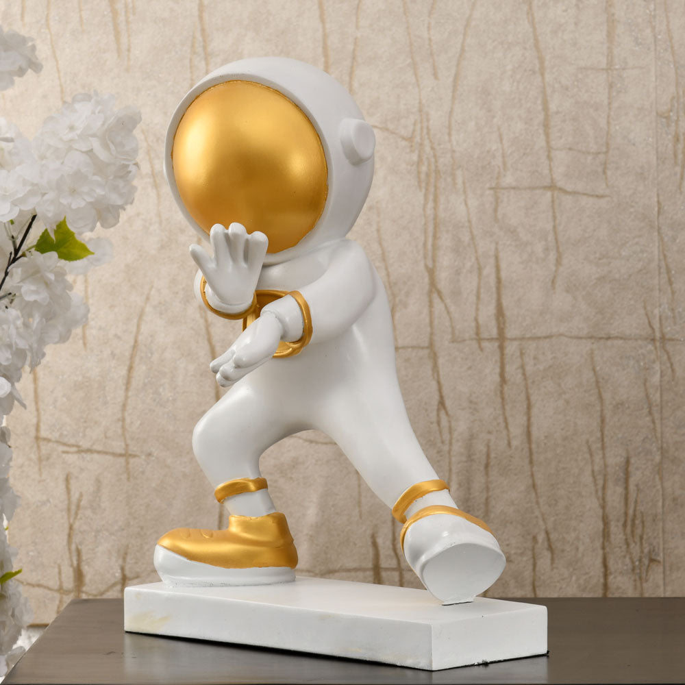Nilkamal Kungfu Astronaut Figurine Polyresin Showpiece White Gold