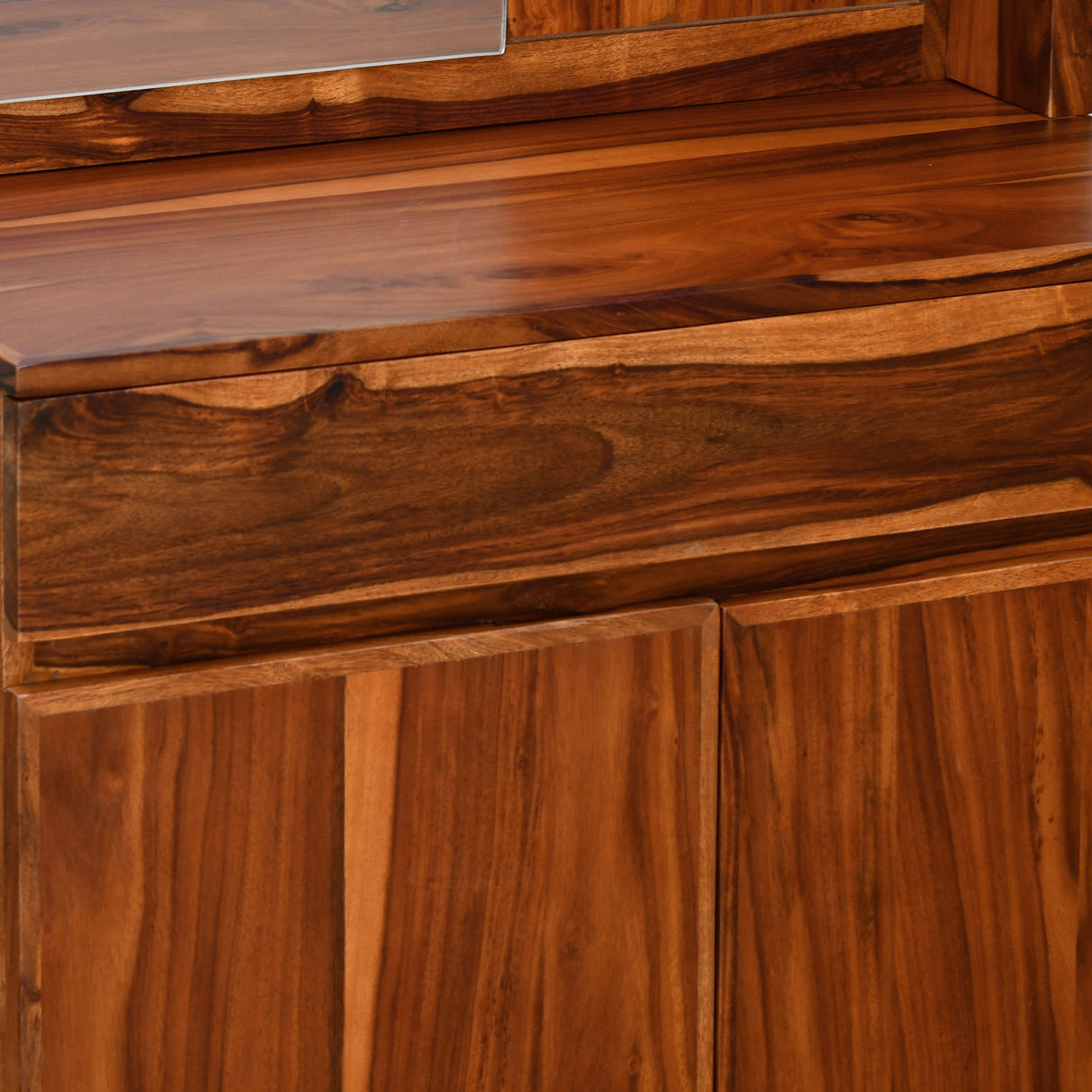 Dewsbury Dresser with Mirror (Walnut)