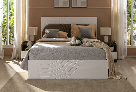 15 Of the Best Bedroom Wall Color Combinations for 2025