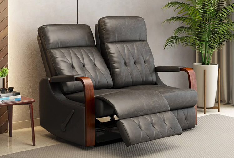 Recliner Chair vs. Lounge Chair: Which One Should You Buy?