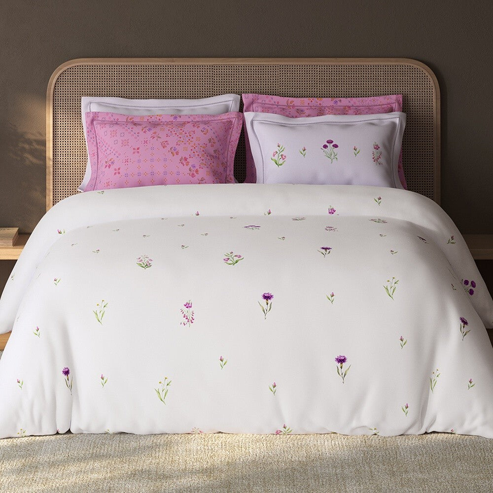 Spaces Sierra Floral 100% Hygro Cotton 210 TC Large Bedsheet with 4 Pillow Covers - 108 x 108 Inches, Light Pink