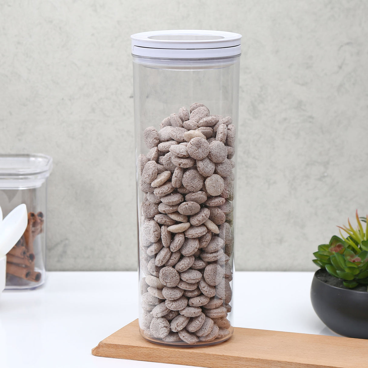 Nilkamal Round Shape 1800 Ml Fliplock Canister Transparent