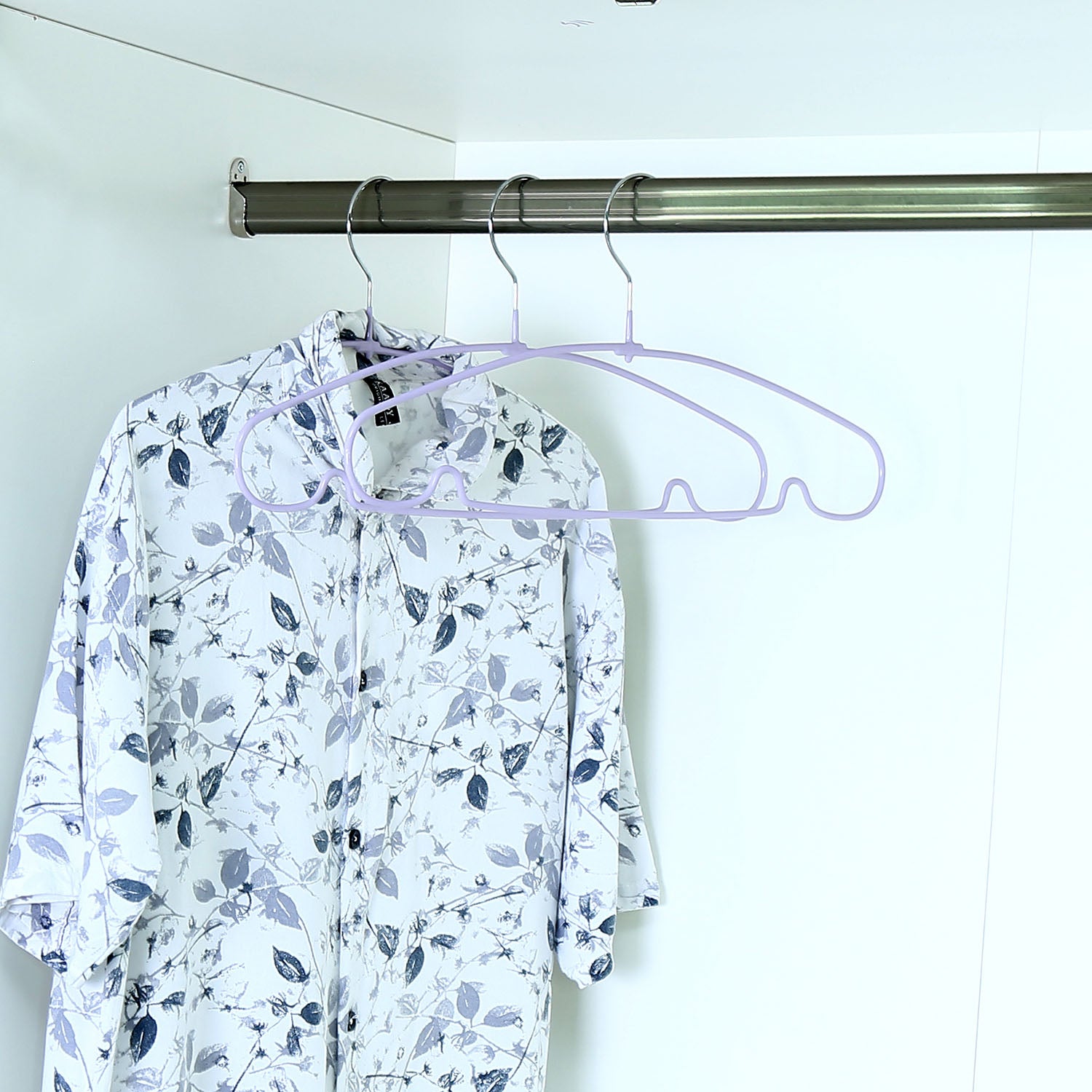 Metal and PVC Cloth Hanger Set of 10- Lavender