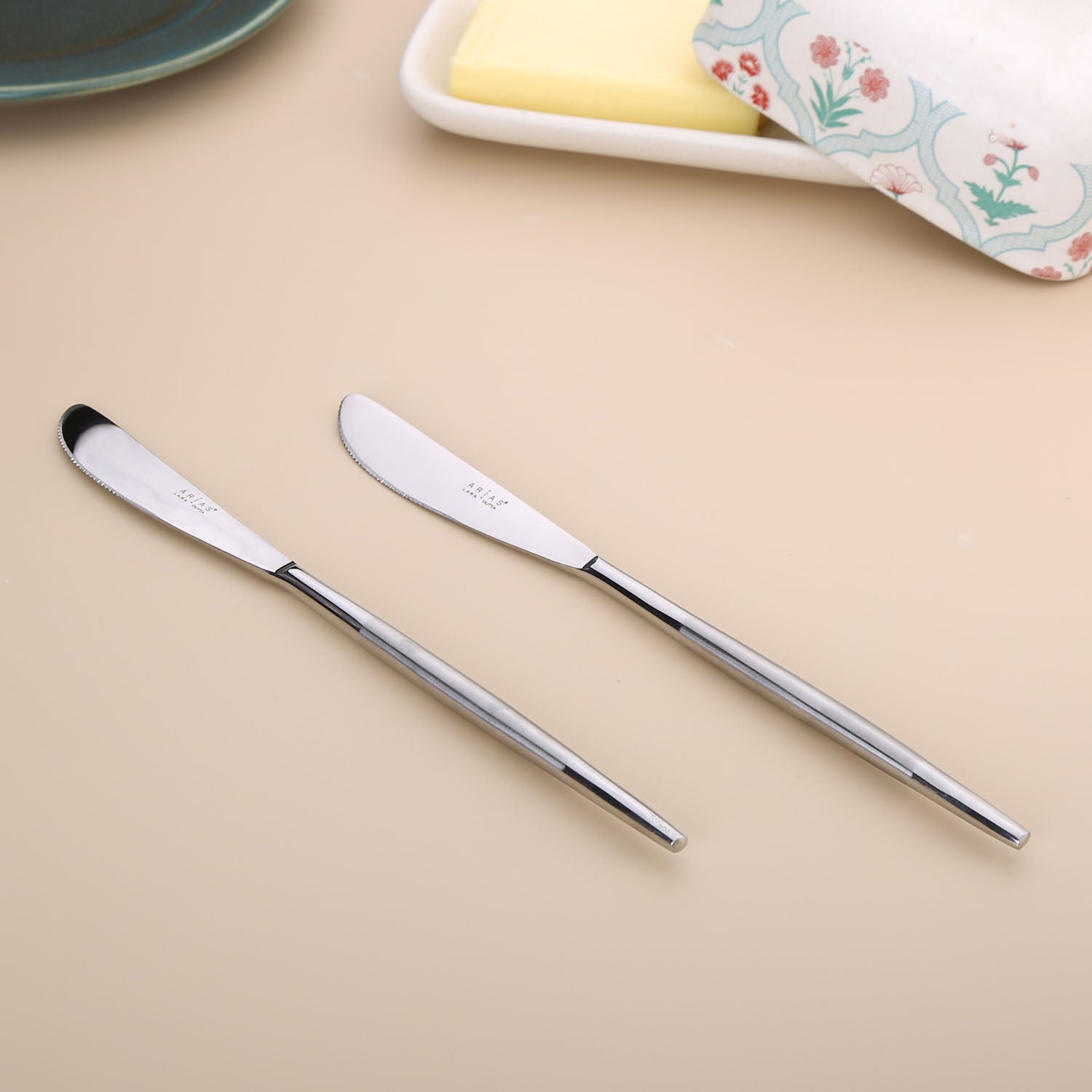 Arias by Lara Dutta Canary Stainless Steel Knife Set of 2