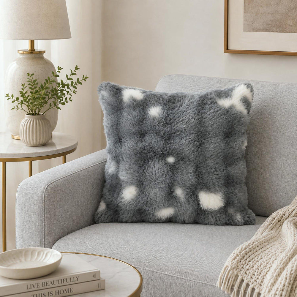 Soft Fur Polyester 20'' x 20