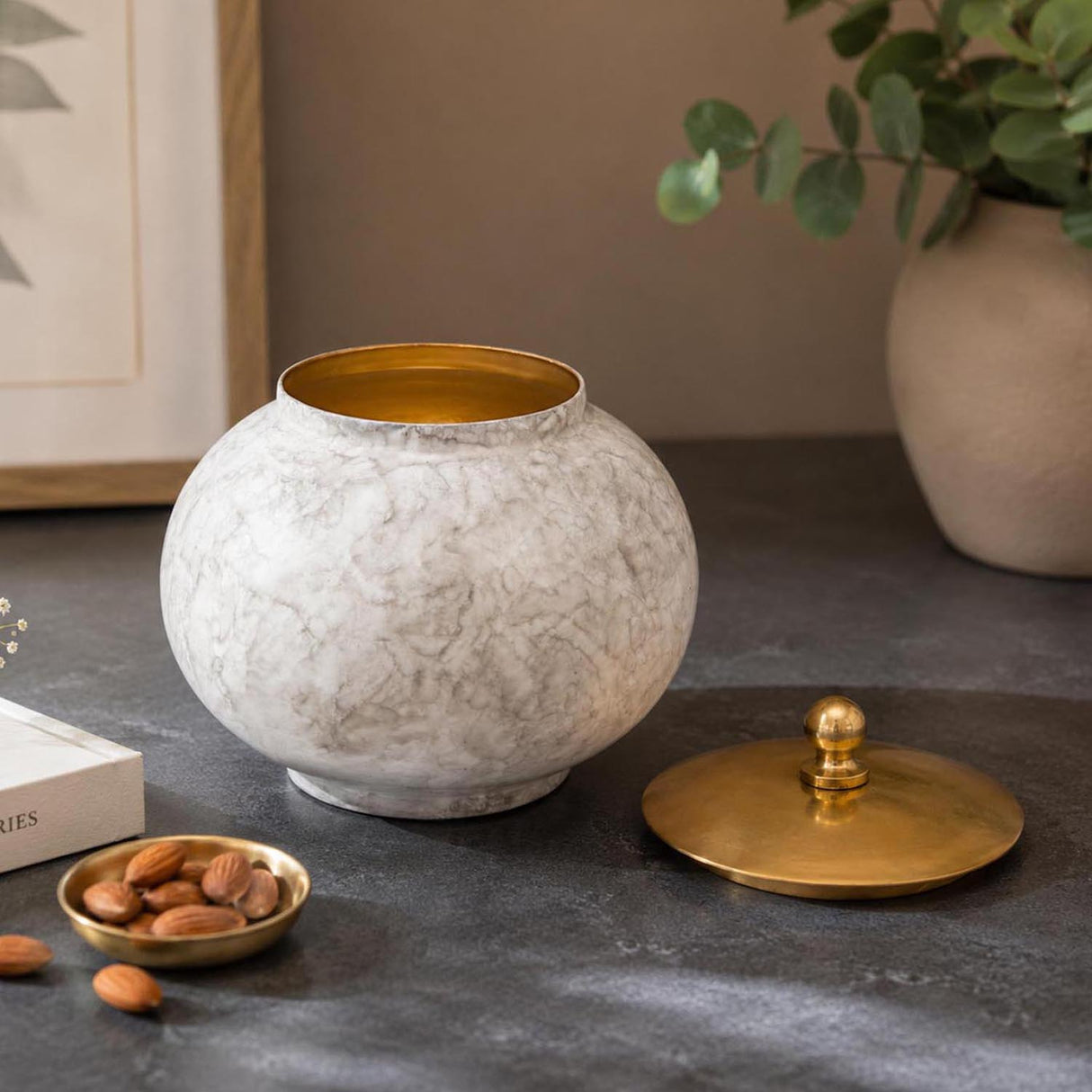 Round Metal Cannister with Lid- White & Gold
