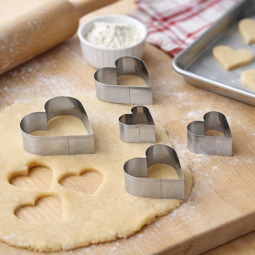 Baker's Secret Stainless Steel Cookie Cutter Set of 5- Silver