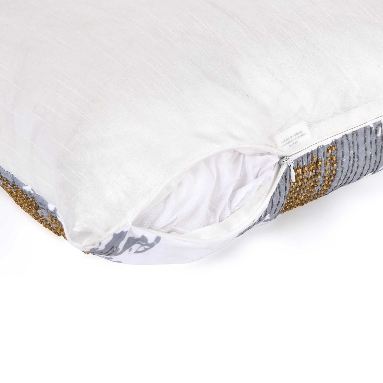 Blur Abstract Pattern Polyester Cushion Cover- Multicolor