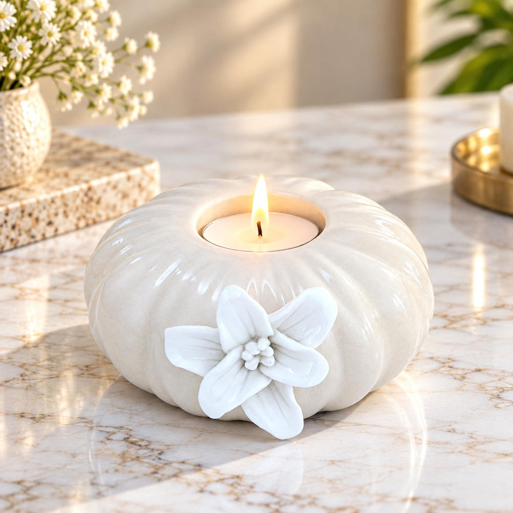 Elan Flora Pebble Lily Votive - Cream & White