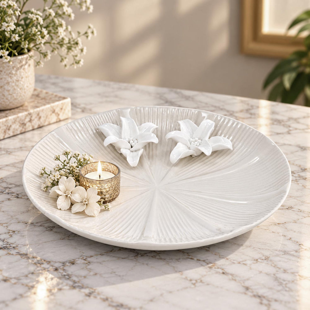 Elan Flora Round Lily Platter- Cream & White