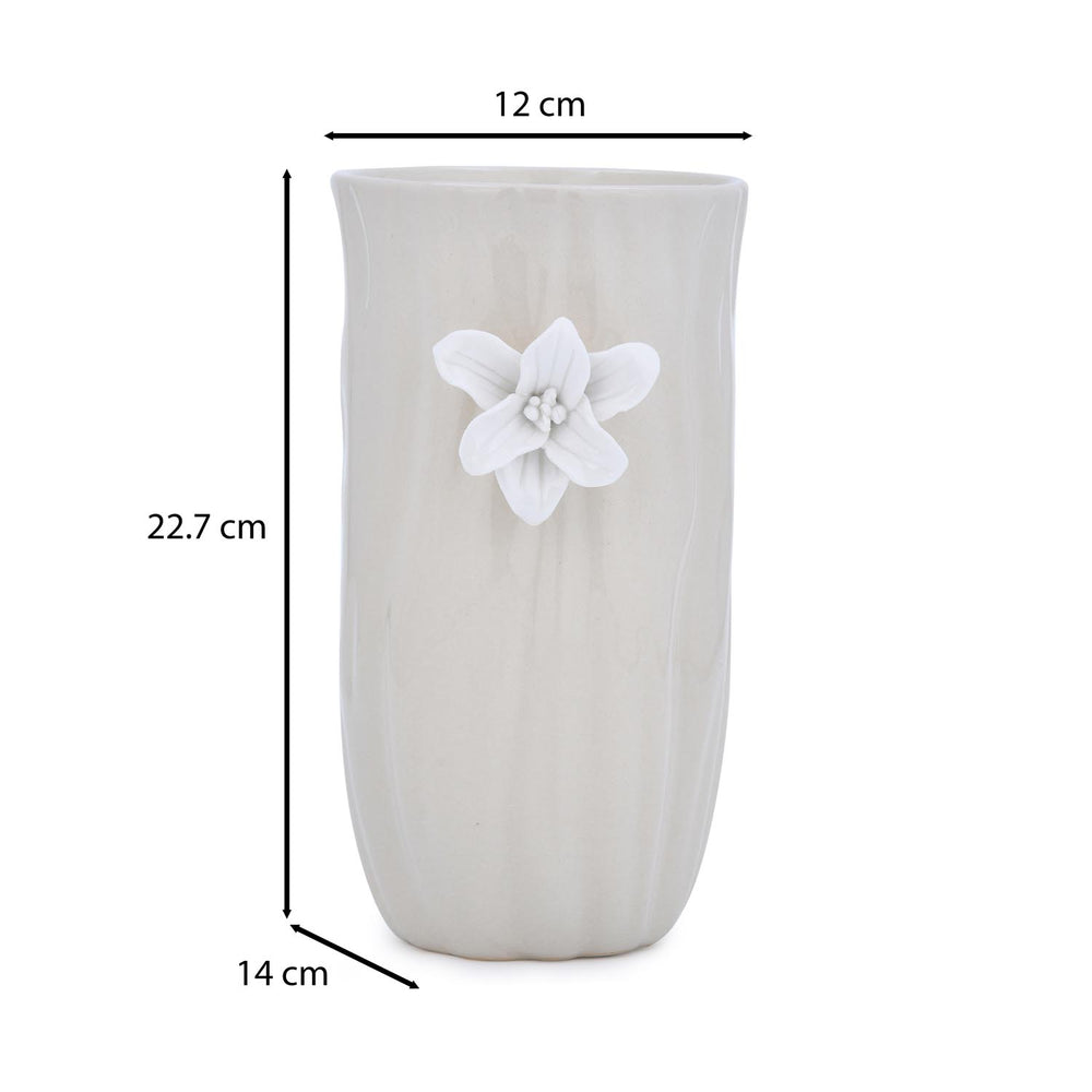 Elan Flora Oval Lily Candle Holder- Cream & White, Medium