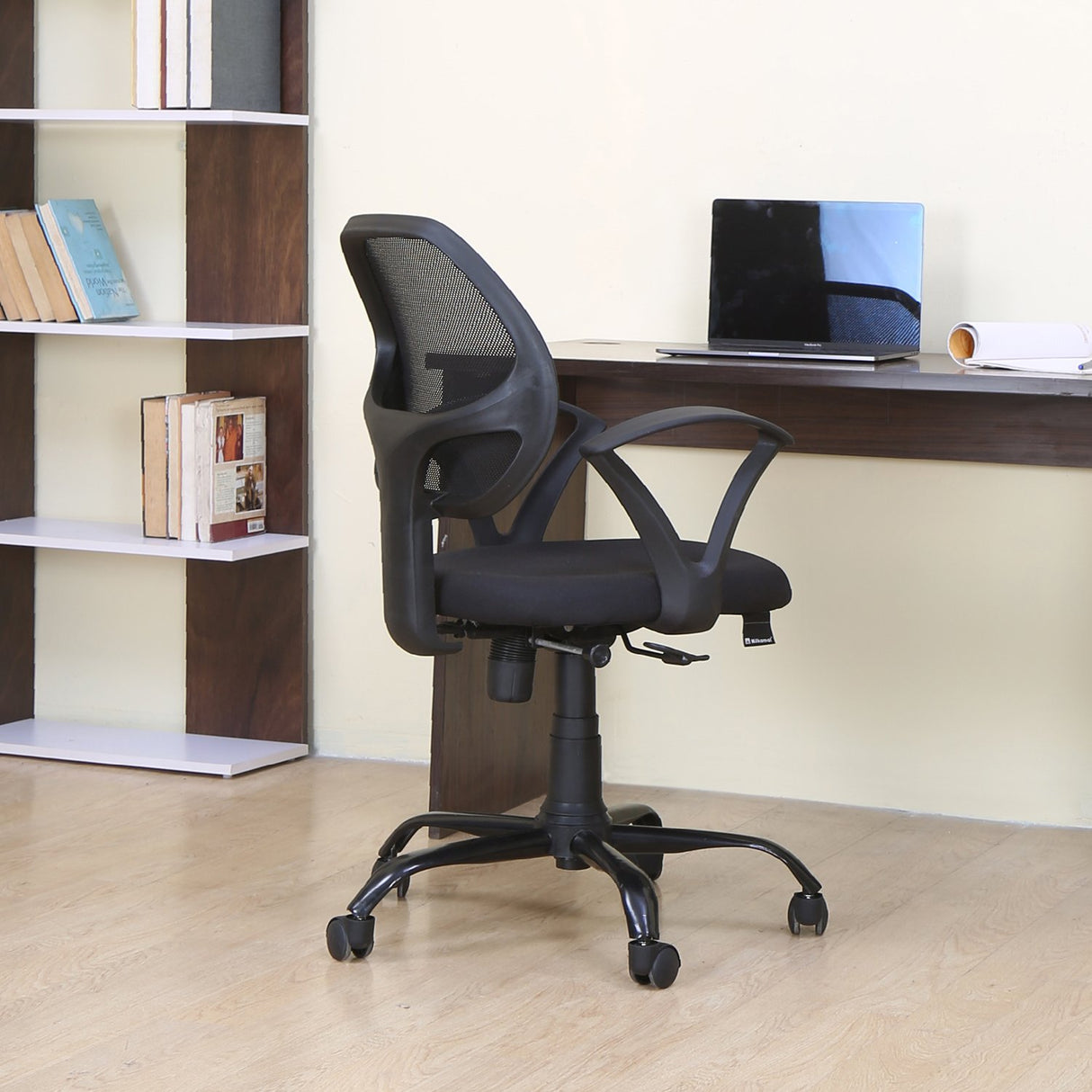Nilkamal mustang Mid Back Mesh Chair Black